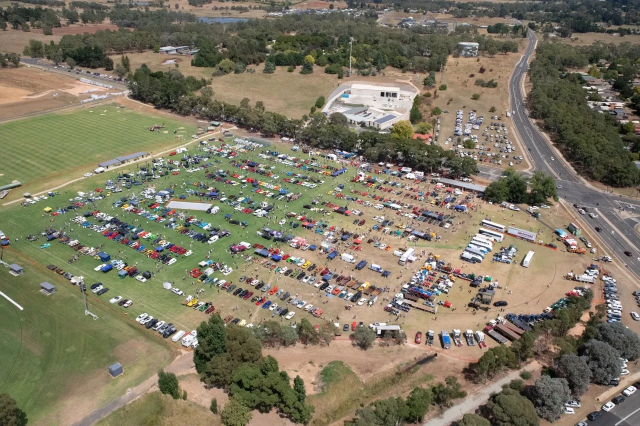 Gnoo Blas Classic Car Show